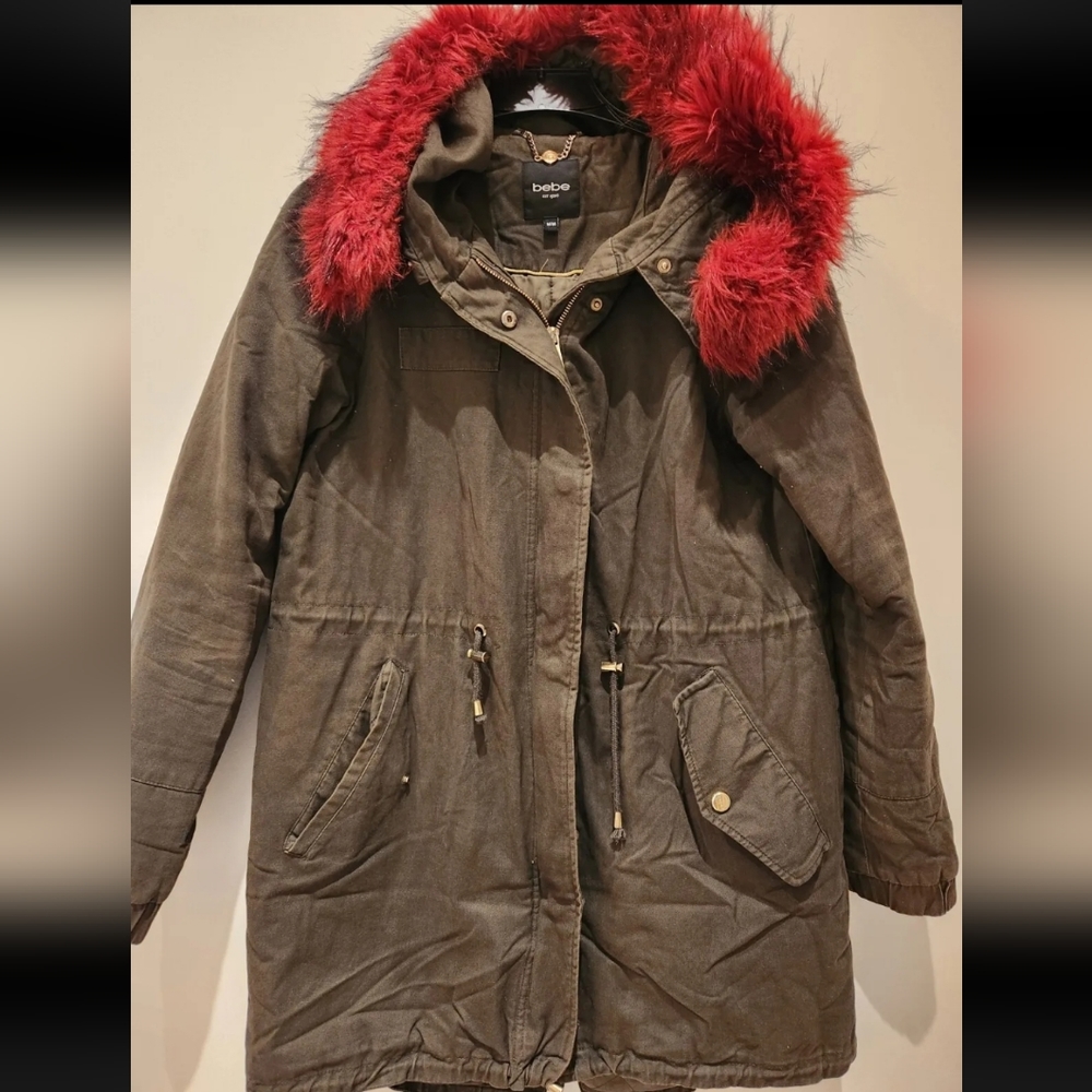 Bebe women’s hooded olive green coat size M y2k